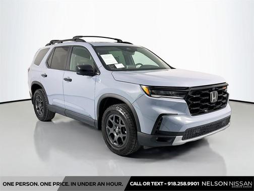 Obsidian Blue Pearl 2023 Honda Pilot AWD TrailSport