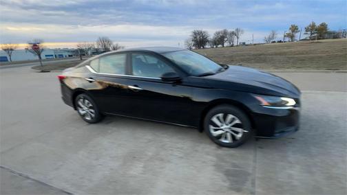 2025 Nissan Altima S FWD
