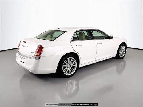 2011 Chrysler 300 Limited