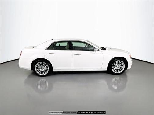 2011 Chrysler 300 Limited