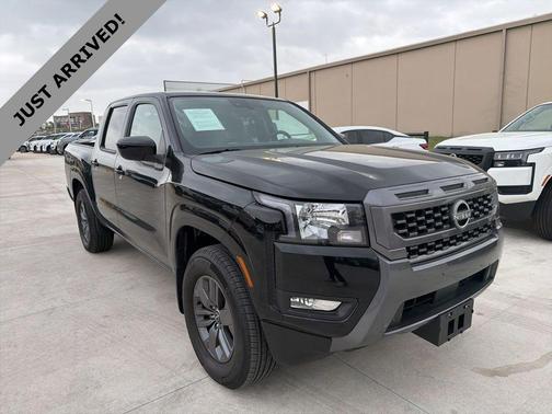 Super Black 2025 Nissan Frontier SV