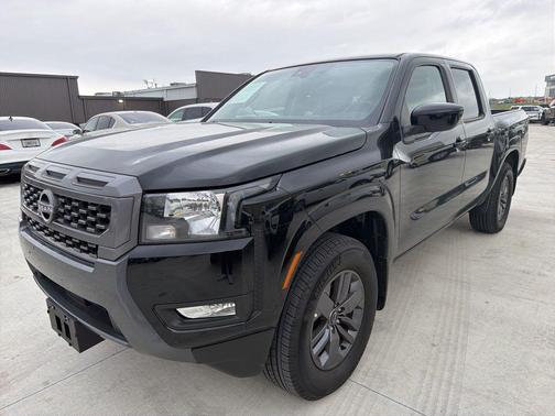 Super Black 2025 Nissan Frontier SV