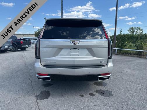2021 Cadillac Escalade ESV Premium Luxury