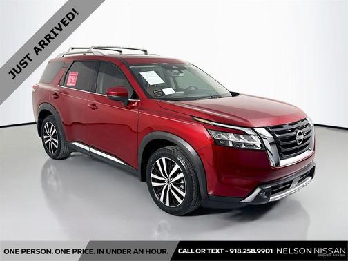 2024 Nissan Pathfinder Platinum 4WD