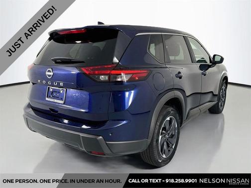 Deep Ocean Blue Pearl 2025 Nissan Rogue SV