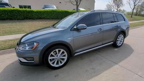 2017 Volkswagen Golf Alltrack TSI S