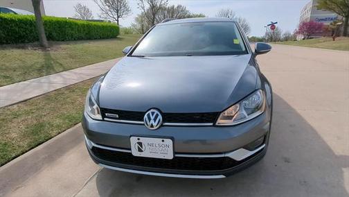 2017 Volkswagen Golf Alltrack TSI S