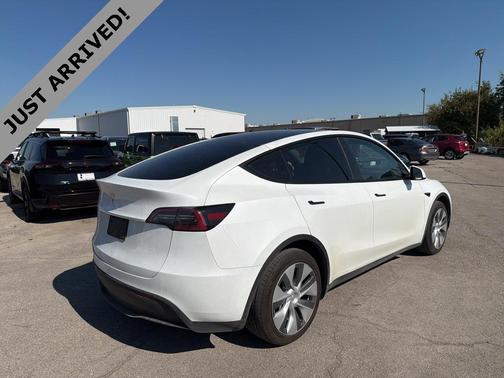 2023 Tesla Model Y Long Range Dual Motor All-Wheel Drive