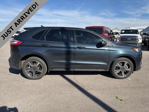 2023 Ford Edge ST