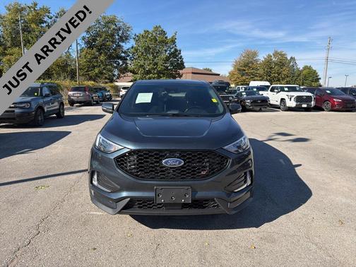 2023 Ford Edge ST