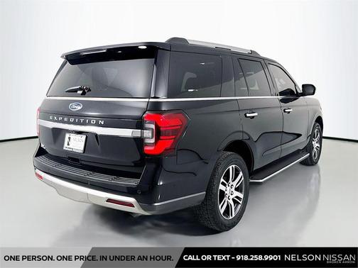 AGATE BLACK METALLIC 2022 Ford Expedition Limited