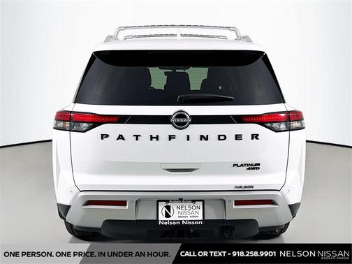 2025 Nissan Pathfinder Platinum 4WD