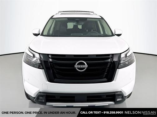2025 Nissan Pathfinder Platinum 4WD