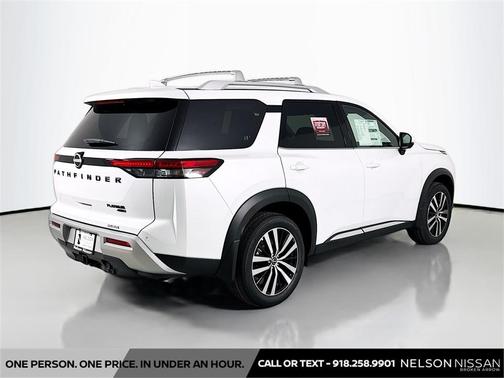 2025 Nissan Pathfinder Platinum 4WD
