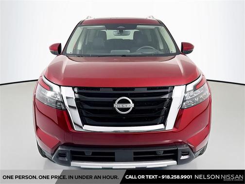 2025 Nissan Pathfinder Platinum 4WD