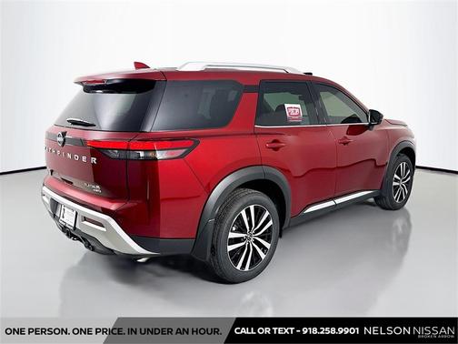 2025 Nissan Pathfinder Platinum 4WD