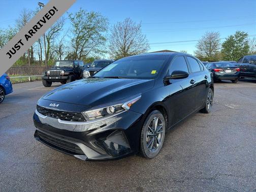 Aurora Black 2023 Kia Forte LXS
