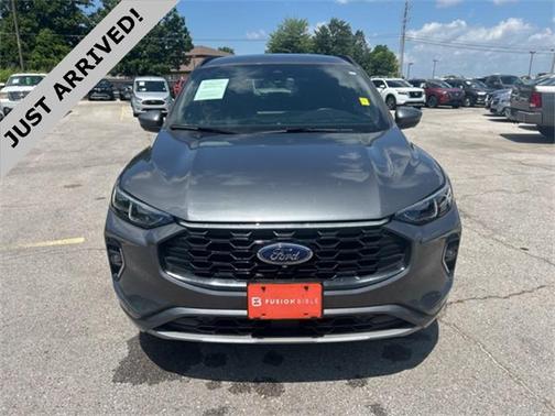 2023 Ford Escape ST-Line Elite