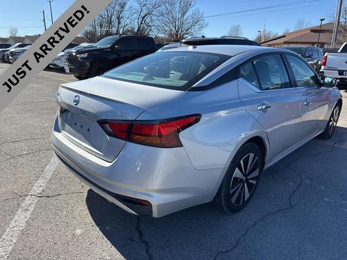 2021 Nissan Altima 2.5 SV