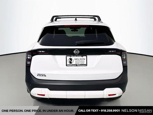 2026 Nissan Kicks SV