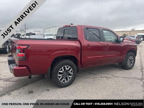 2024 Nissan Frontier SL