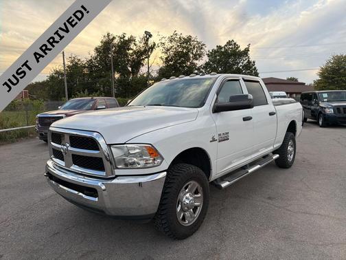 2018 RAM 2500 Tradesman Crew Cab 4x4 6'4' Box
