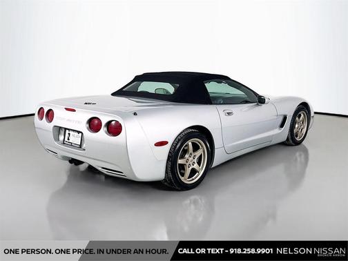 Sebring Silver Metallic 1999 Chevrolet Corvette Base