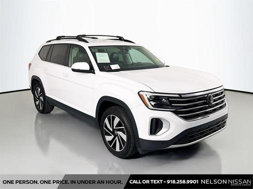 Pure White 2024 Volkswagen Atlas 2.0T SE w/Technology