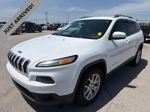 Bright White Clearcoat 2014 Jeep Cherokee Latitude