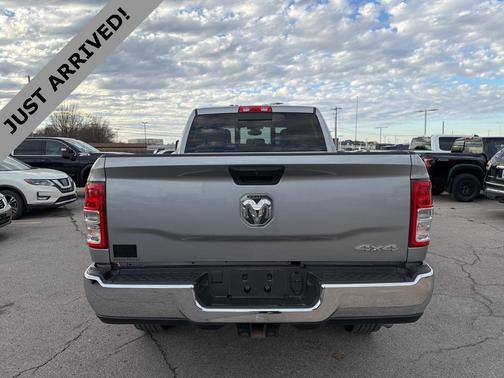2024 RAM 2500 Tradesman Crew Cab 4x4 6'4' Box