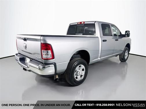2024 RAM 2500 Tradesman Crew Cab 4x4 6'4' Box