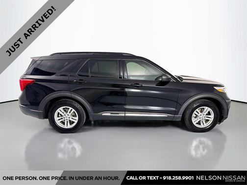 AGATE BLACK METALLIC 2020 Ford Explorer XLT