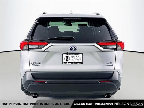 2022 Toyota RAV4 Hybrid XLE Premium