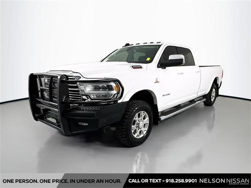 2022 RAM 3500 Laramie Crew Cab 4x4 8' Box