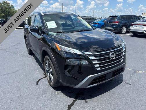 Super Black 2025 Nissan Rogue SL