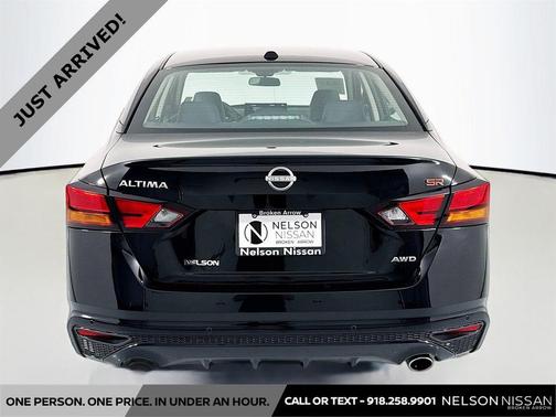 Super Black 2025 Nissan Altima SR AWD