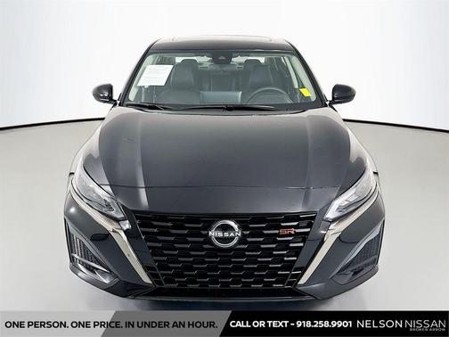 Super Black 2025 Nissan Altima SR AWD