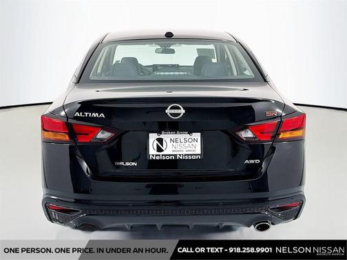 Super Black 2025 Nissan Altima SR AWD