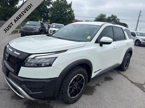 Glacier White 2023 Nissan Pathfinder Rock Creek 4WD