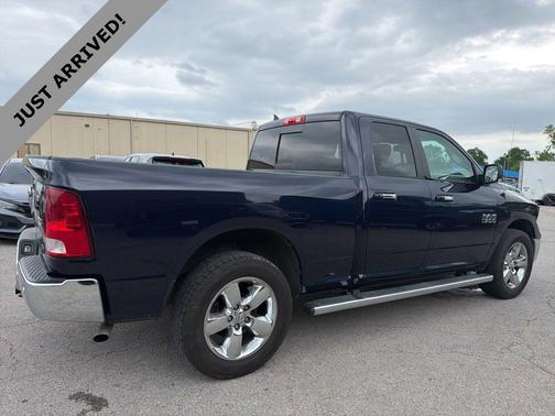 True Blue Pearlcoat 2018 RAM 1500 Big Horn