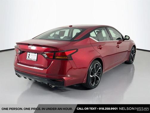 Scarlet Ember Tintcoat 2023 Nissan Altima SR FWD