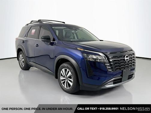 Deep Ocean Blue Pearl 2026 Nissan Pathfinder SL