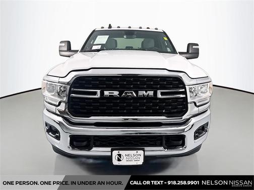 2024 RAM 3500 Big Horn Crew Cab 4x4 8' Box