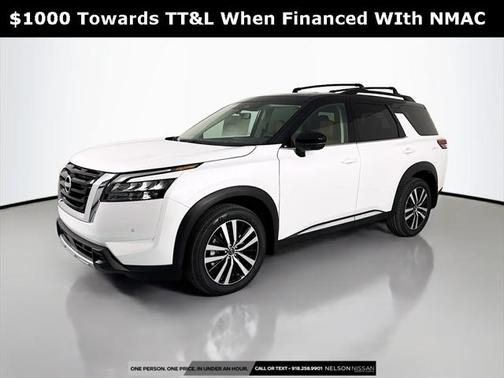 2025 Nissan Pathfinder Platinum 4WD