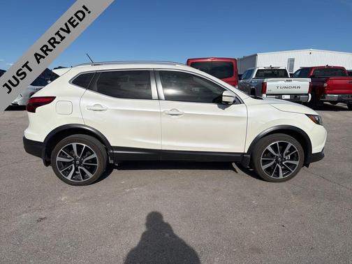 2017 Nissan Rogue Sport SL