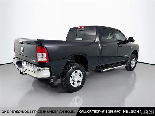 2022 RAM 2500 Tradesman Crew Cab 4x4 6'4' Box