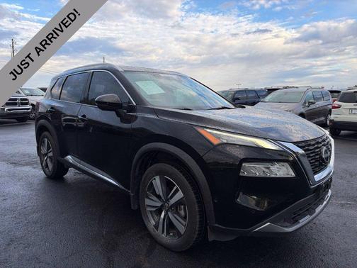 Super Black 2023 Nissan Rogue SL