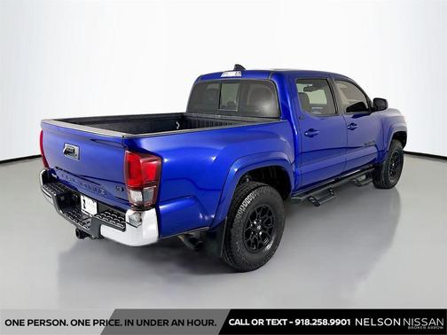 Blue Crush Metallic 2022 Toyota Tacoma SR5