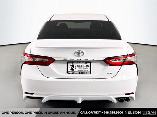 Super White 2020 Toyota Camry SE