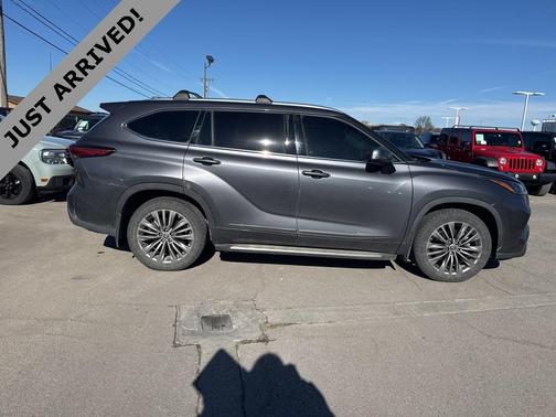 2021 Toyota Highlander Platinum